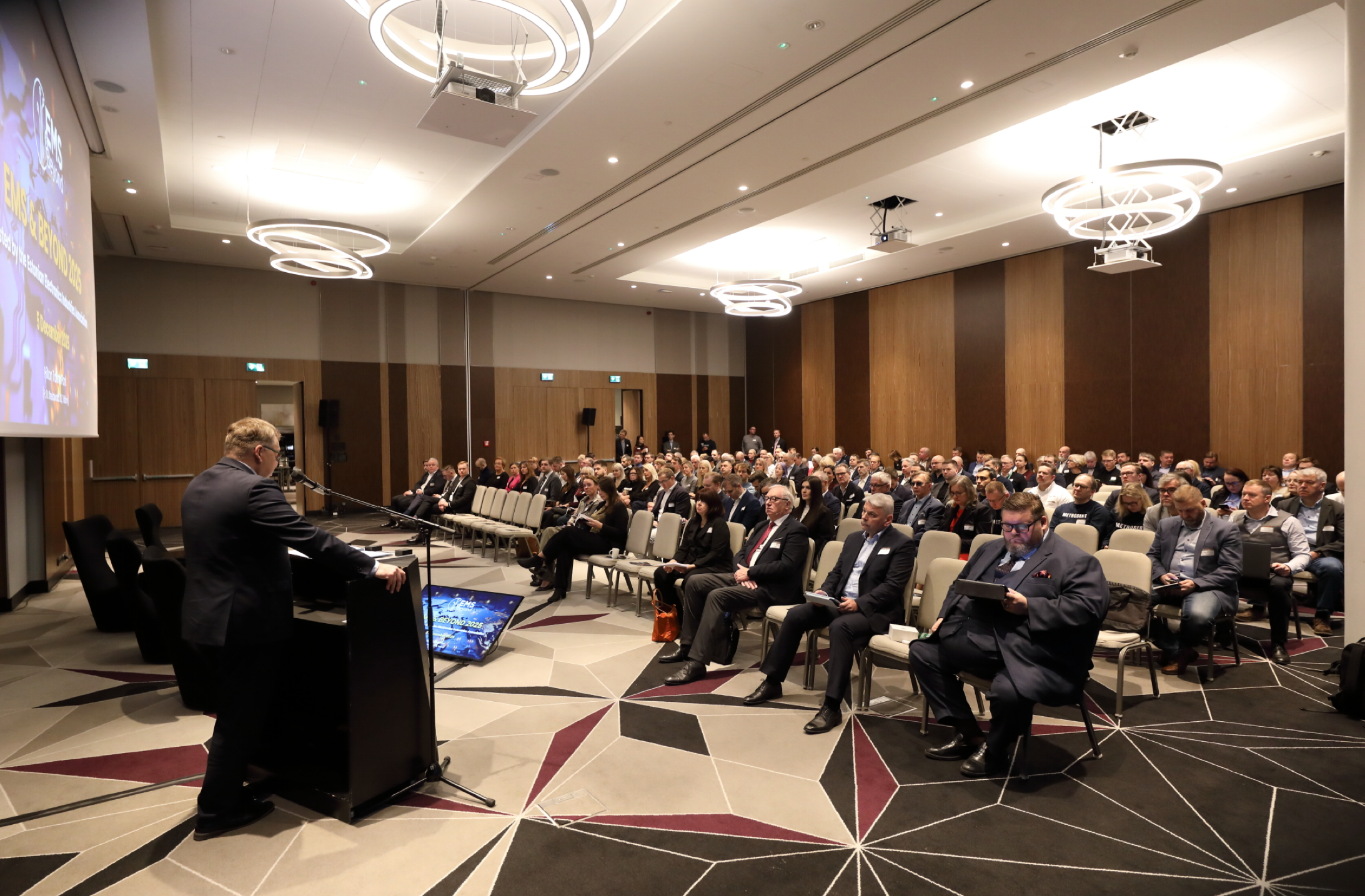 Eesti elektroonikatööstus kasvufaasis: kompetentsikeskus KIIP toob uue hoo sektorisse